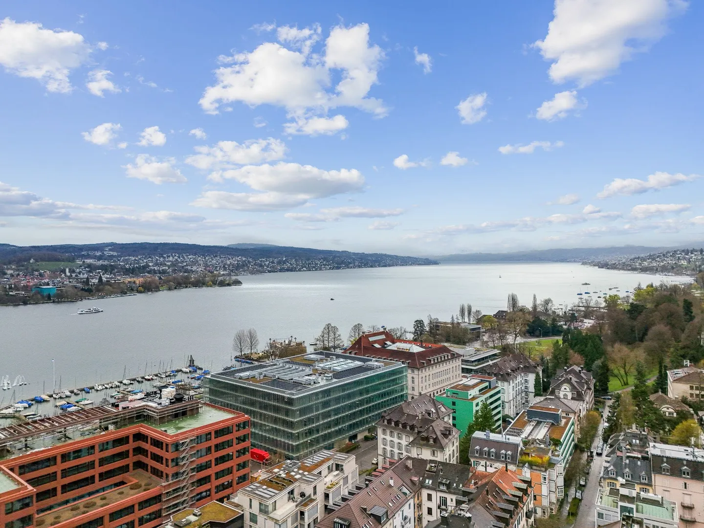 MFH mit 6 Einheiten und Dachterrasse in Zürich Enge - kaufen - Foto 3 von 13