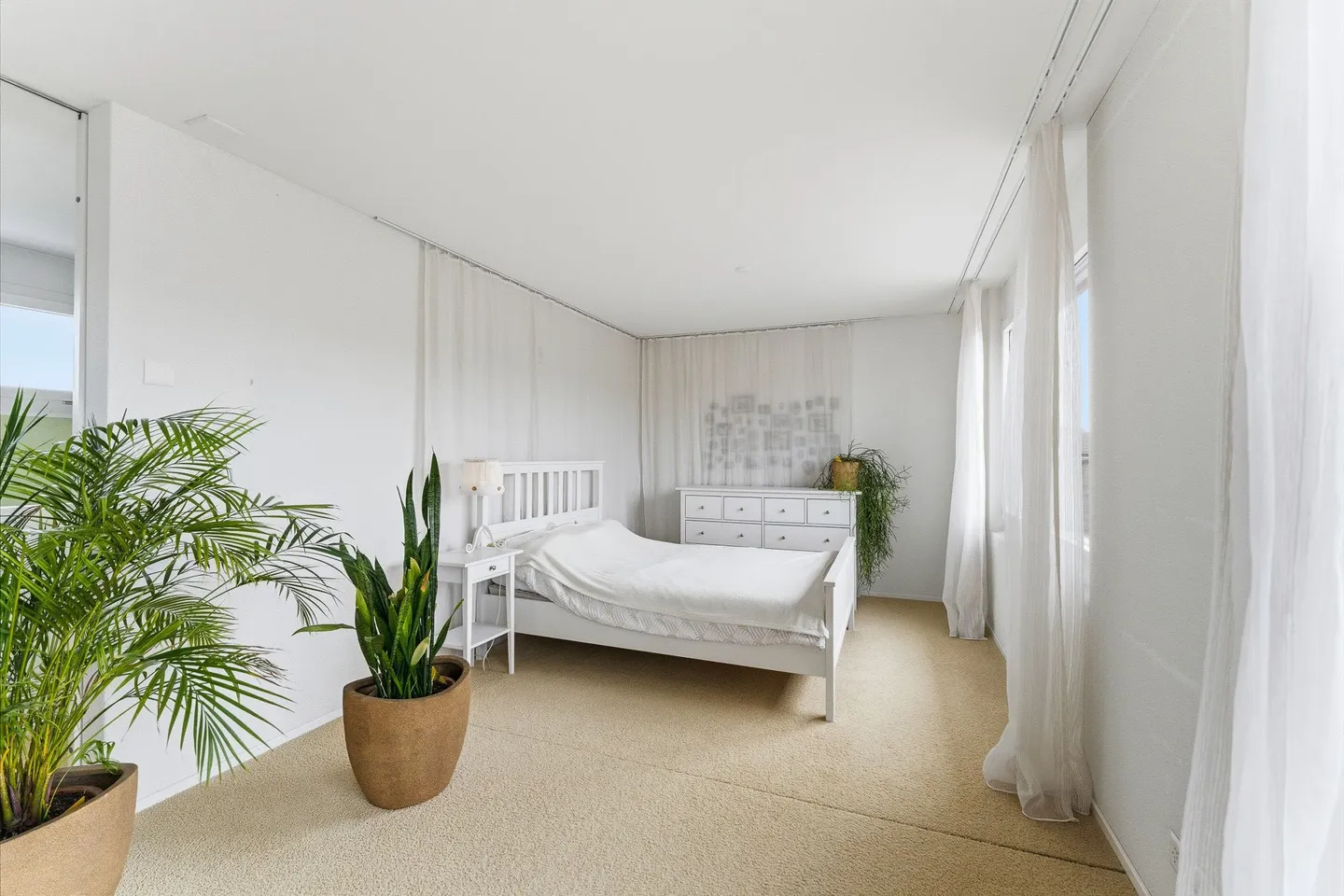 5.5-Room Detached House in Exclusive Design, Garden & Double Garage in Hochdorf - Photo 8 of 13