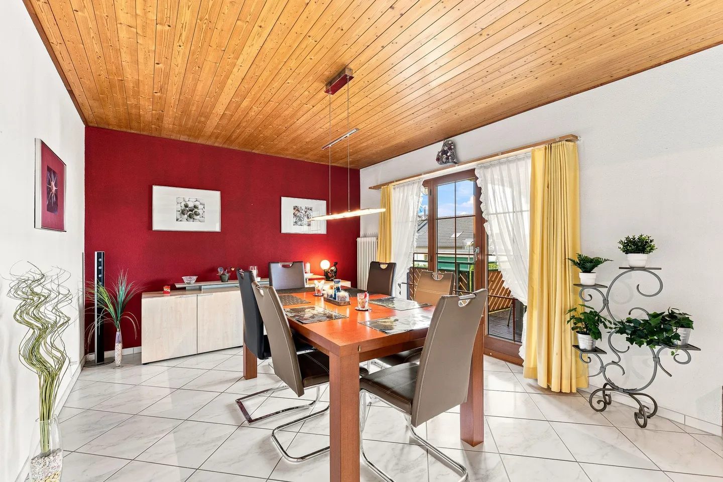 8.5-Room Single-Family House with a View in Obfelden for Sale - Photo 4 of 13