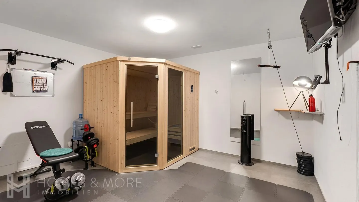MODERN - WITH LOTS OF SPACE, PRIVATE GARDEN AND WELLNESS AREA - Photo 10 of 13