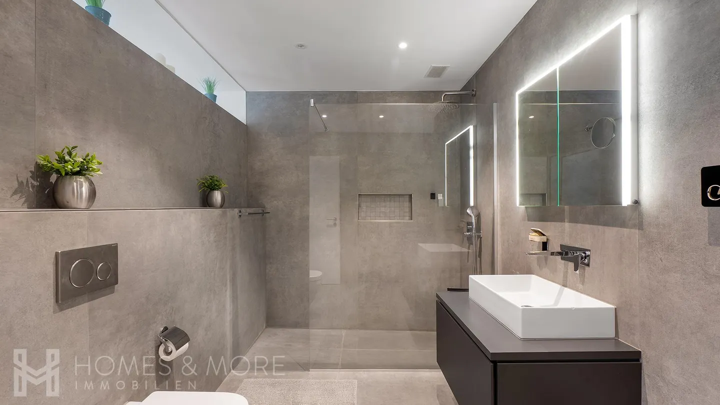 MODERN - WITH LOTS OF SPACE, PRIVATE GARDEN AND WELLNESS AREA - Photo 8 of 13