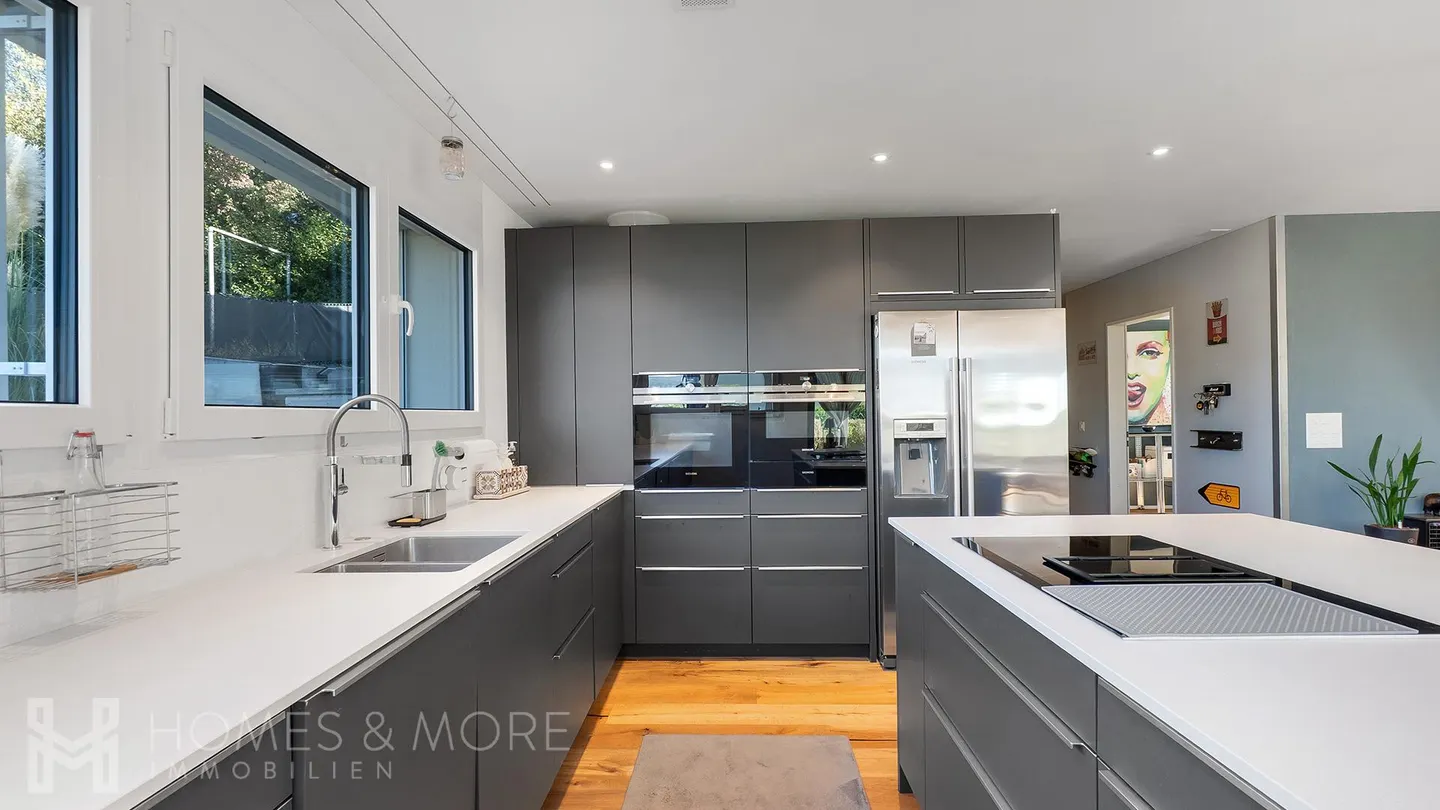 MODERN - WITH LOTS OF SPACE, PRIVATE GARDEN AND WELLNESS AREA - Photo 6 of 13
