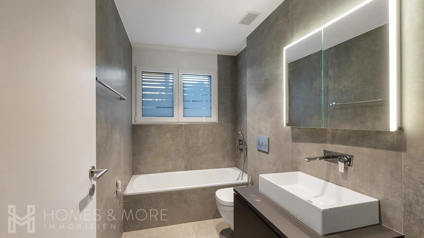 MODERN - WITH LOTS OF SPACE, PRIVATE GARDEN AND WELLNESS AREA - Photo 9 of 13