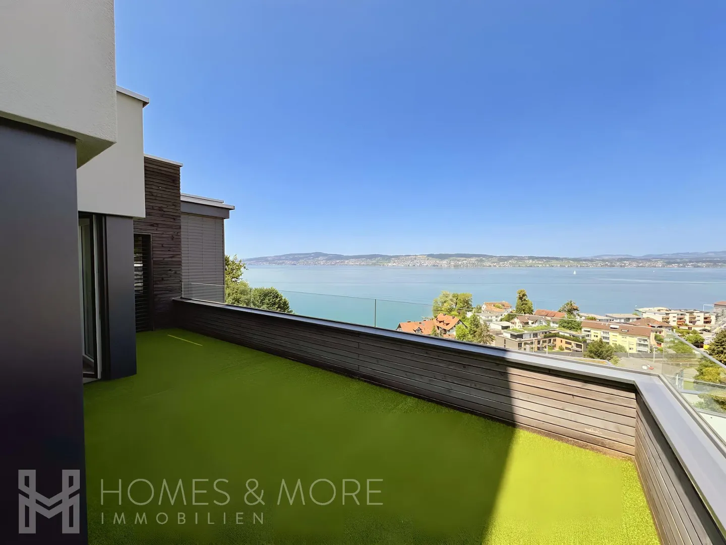 LUXURIOUS WITH PANORAMIC LAKE VIEW AND WELLNESS AREA - Photo 10 of 10