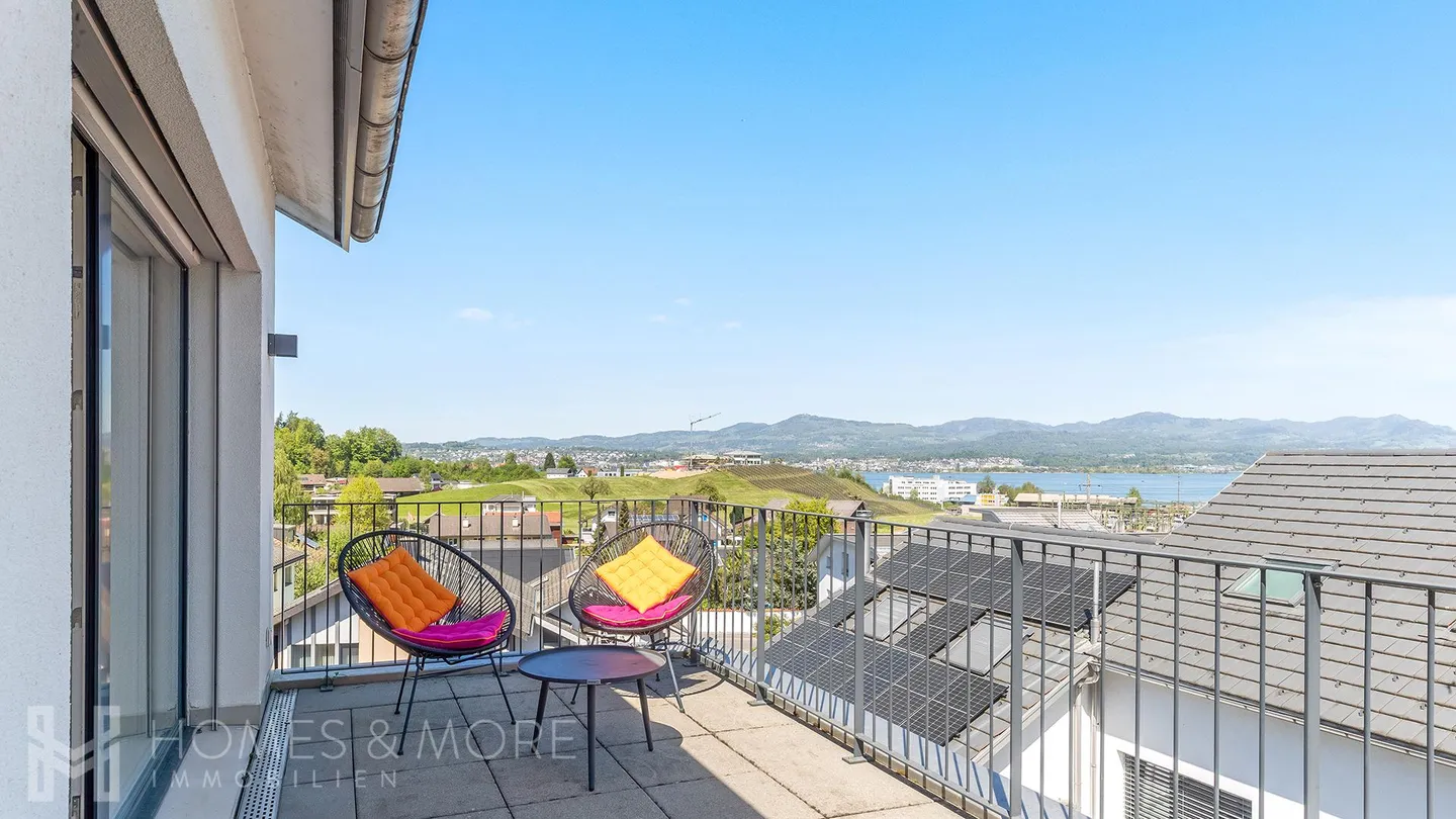 Stilvolles Haus mit Pool und Aussicht - Foto 6 von 10
