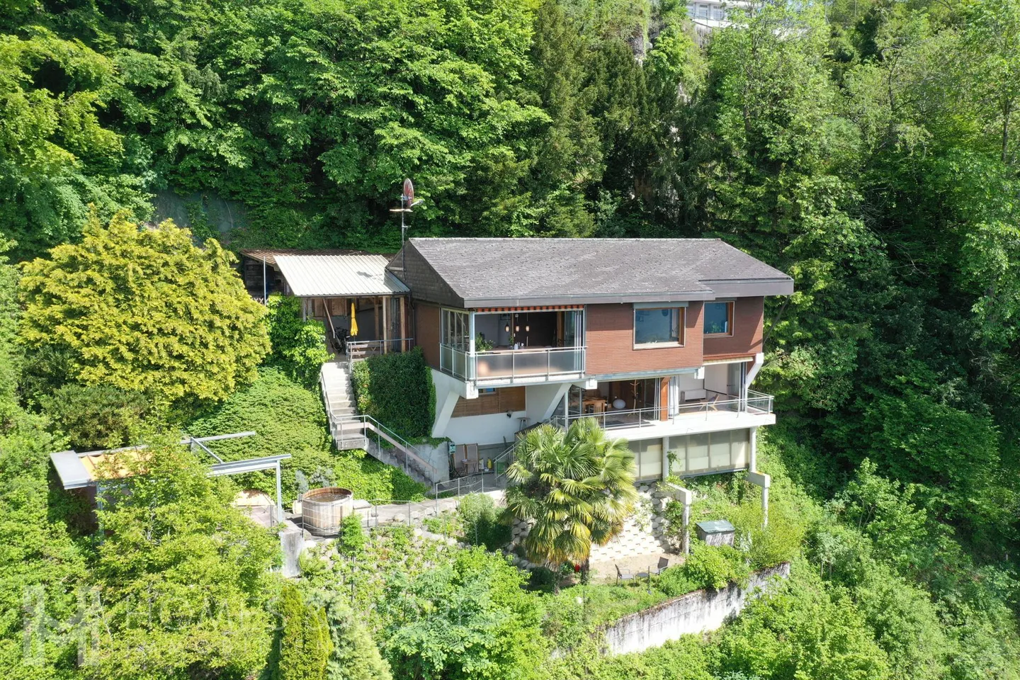 IDYLLISCHER RÜCKZUGSORT MIT EIGENEM WALD UND PANORAMASICHT - Foto 8 von 8