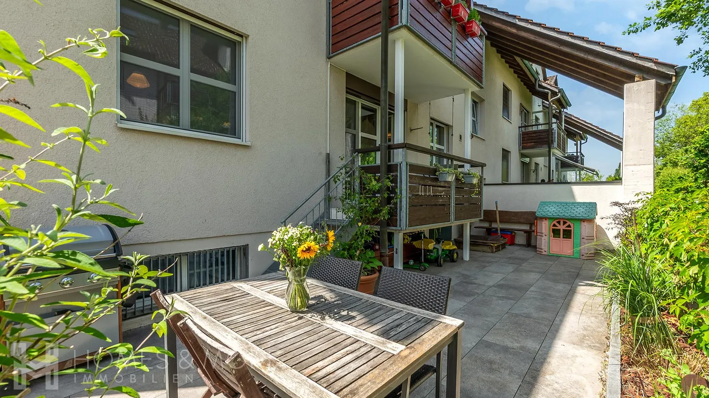 ILLUMINATO CON DUE AMPI SPAZI ESTERNI - Foto 6 di 8