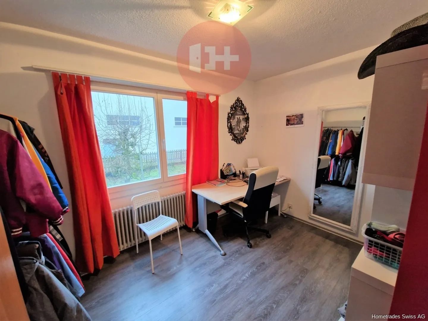7-ROOM END TOWNHOUSE FOR THE LARGE FAMILY! - Photo 7 of 11