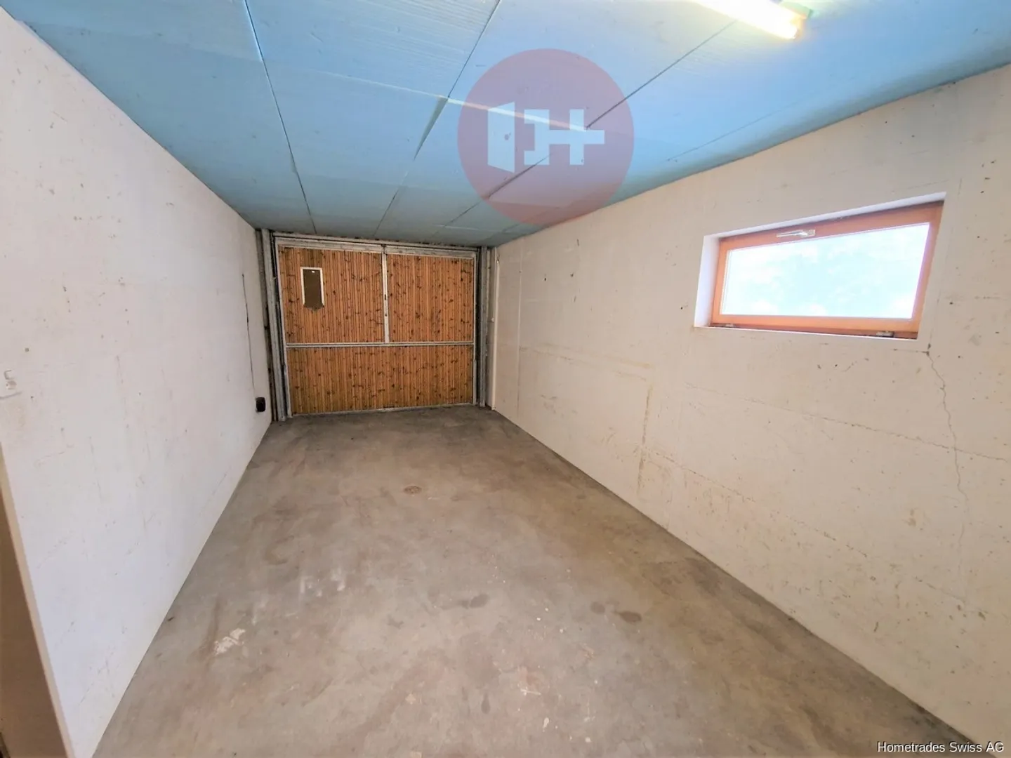 7-ROOM END TOWNHOUSE FOR THE LARGE FAMILY! - Photo 10 of 11