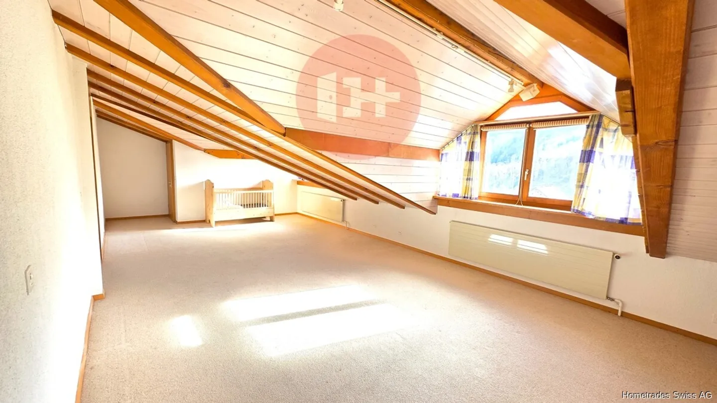 SPACIOUS SINGLE-FAMILY HOUSE WITH GARDEN!! - Photo 11 of 13