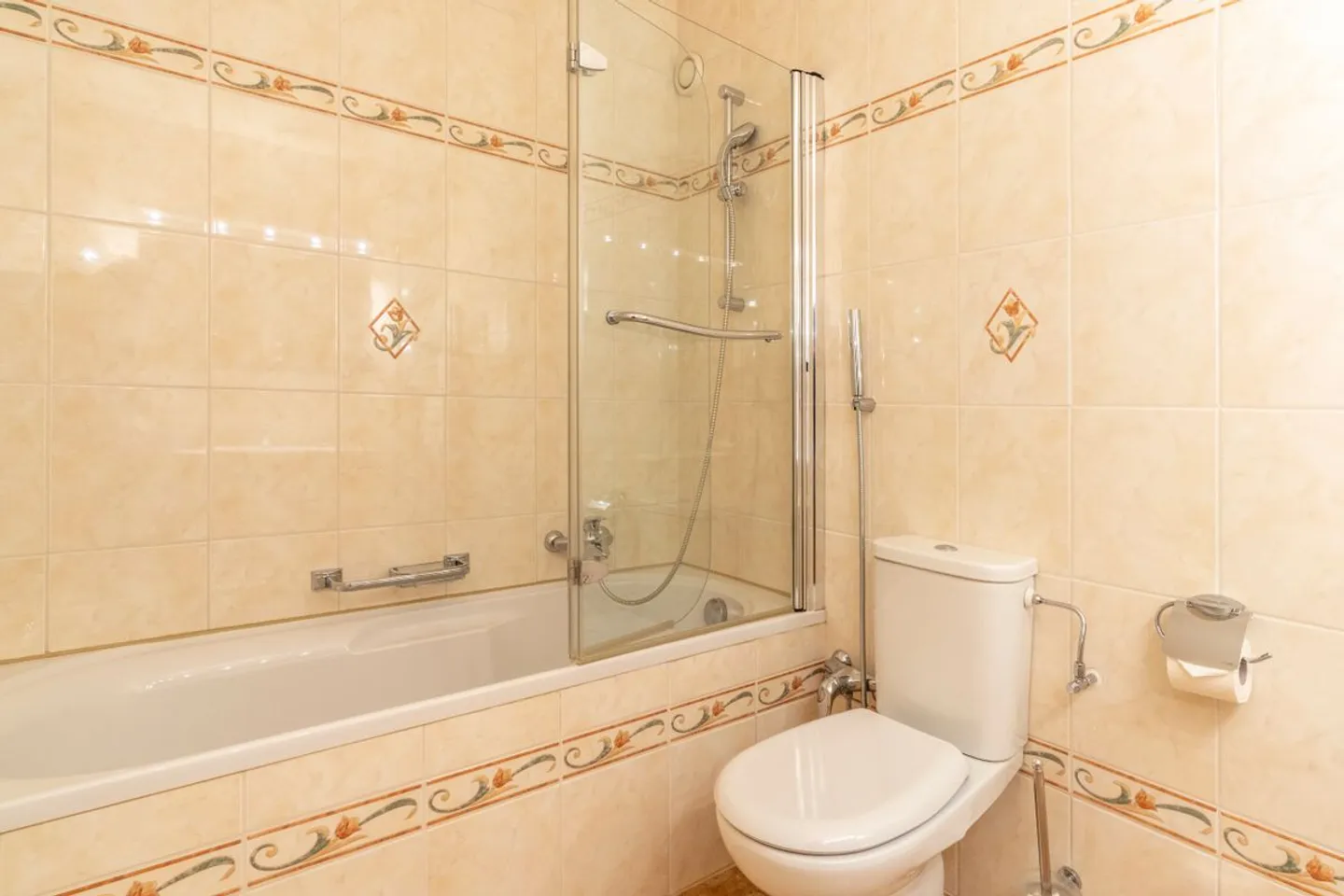 Schöne 2,5-Zimmer-Wohnung mit Balkon - Foto 8 von 10