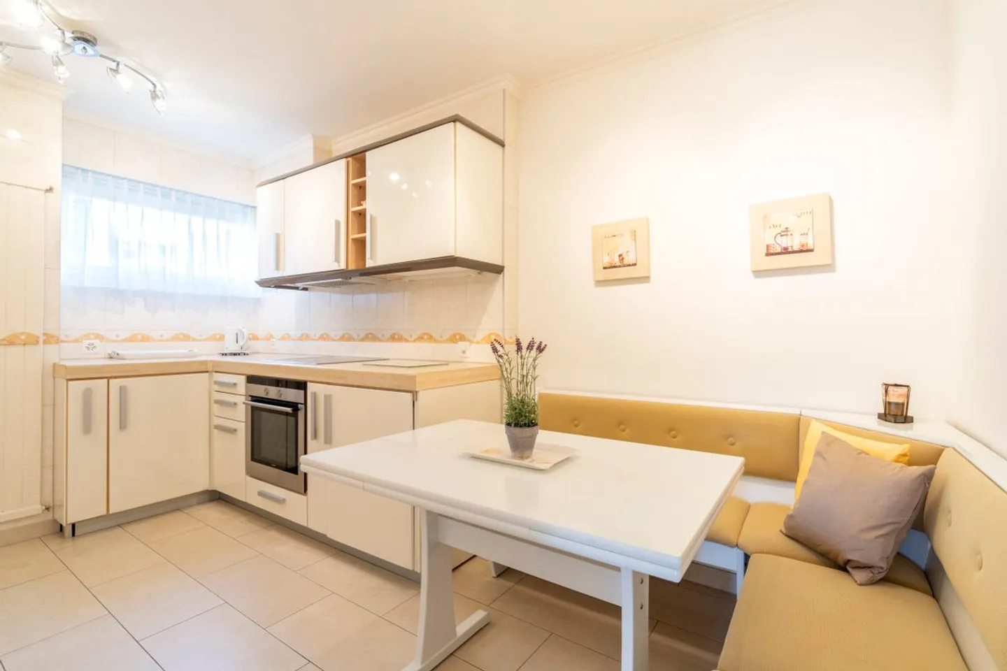 Schöne 2,5-Zimmer-Wohnung mit Balkon - Foto 5 von 10