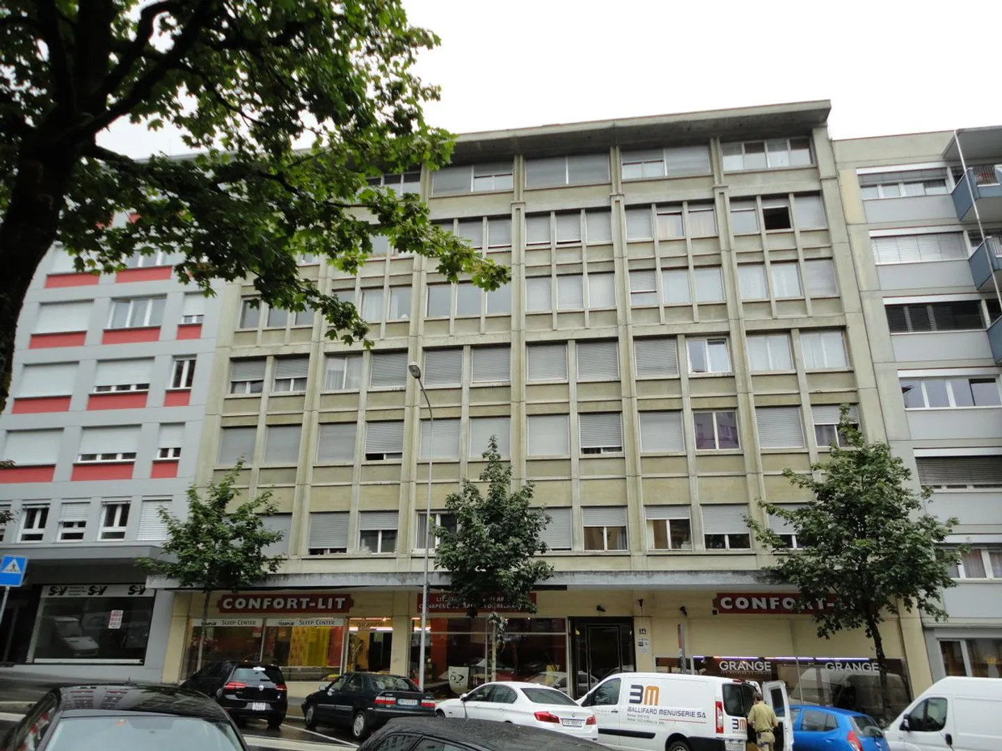 Espace de stockage spacieux - Photo 2 sur 2