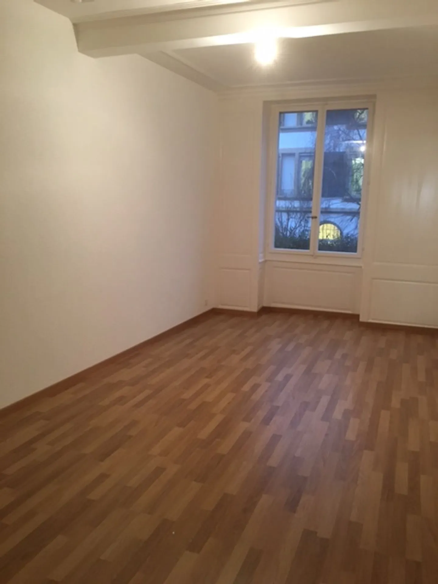 Spacieux appartement de 3.5 pièces au 2ème étage entièrement rénové - Foto 4 von 5
