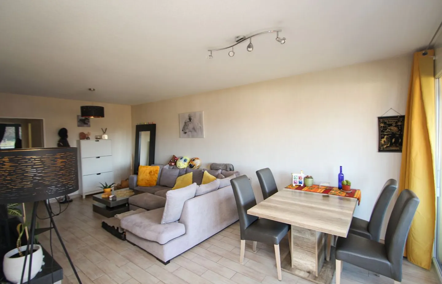 Charming 3.5-room apartment with balcony - 1st floor - Photo 6 of 7