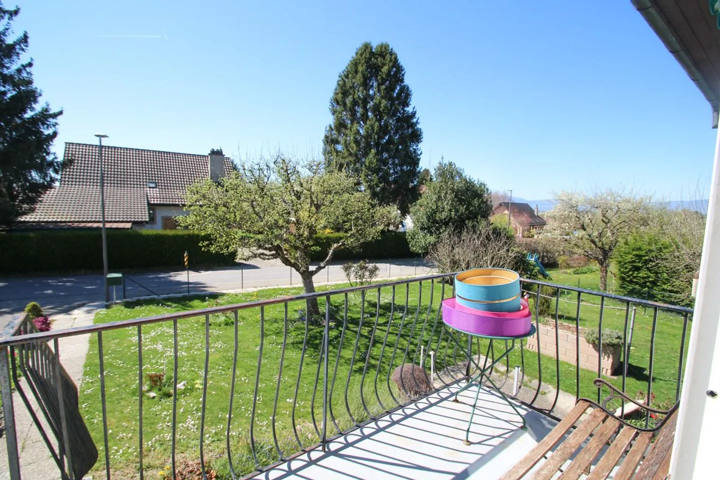 Detached house to renovate consisting of 2 apartments - Photo 4 of 8