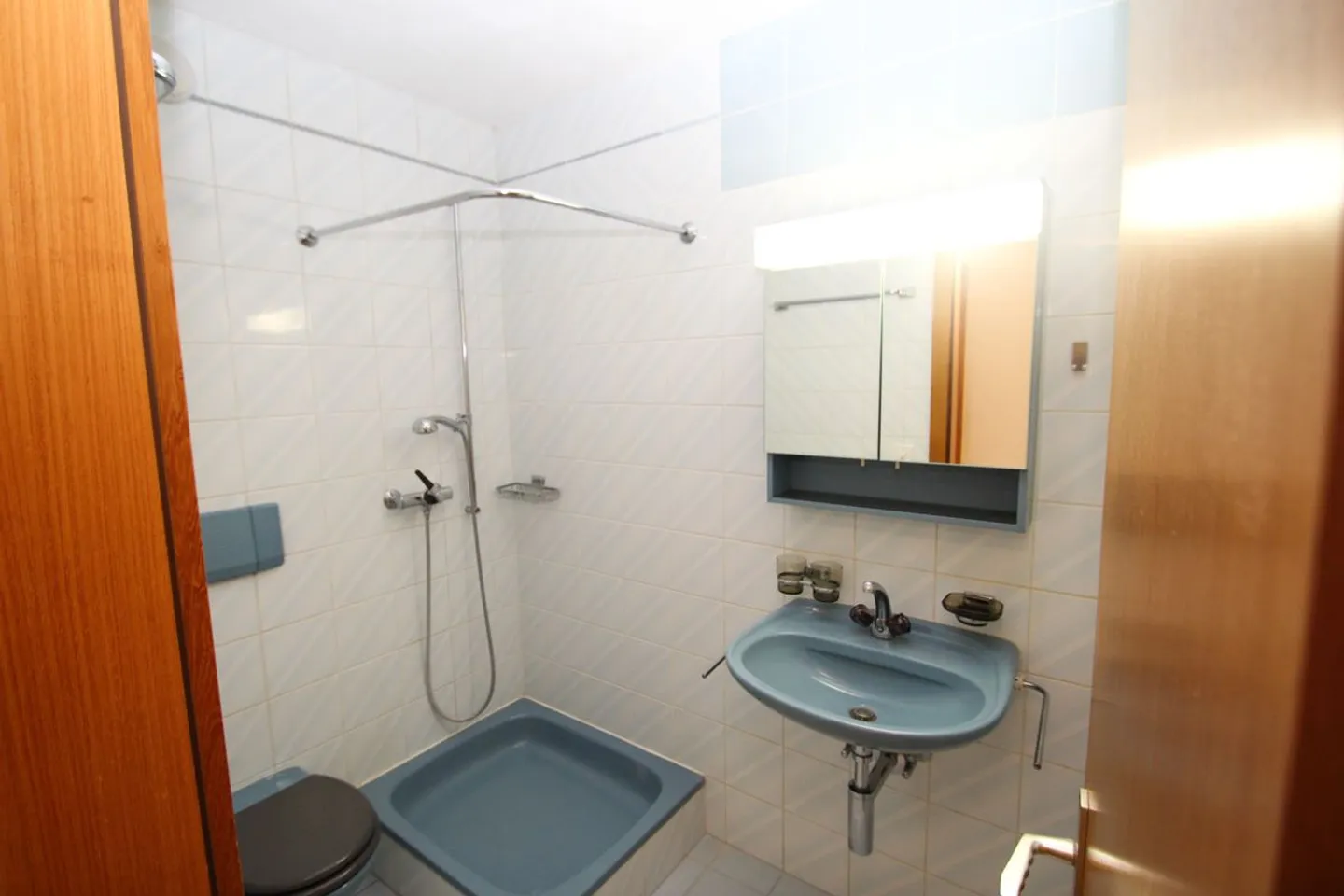 Appartamento 4.5 locali, situato al 1° piano con balcone - Foto 8 di 11