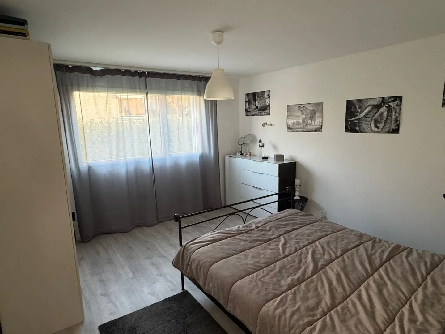 Bellissimo appartamento di 3,5 locali - grande balcone - in un piccolo edificio - Foto 7 di 9