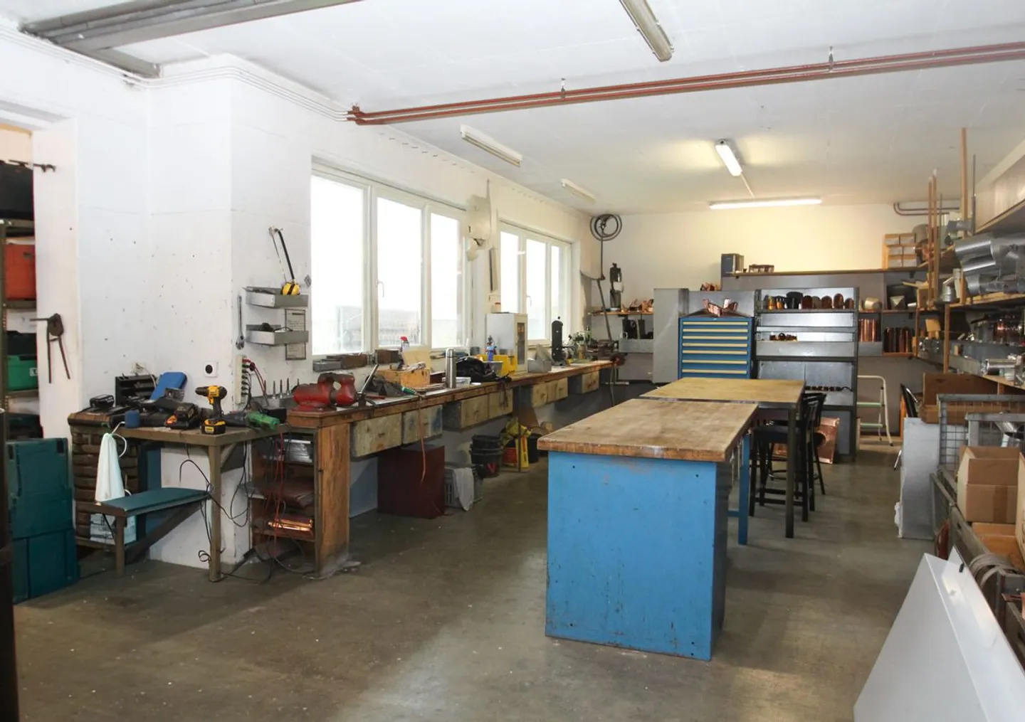 Werkstatt/Lager und Büros - Foto 3 von 4