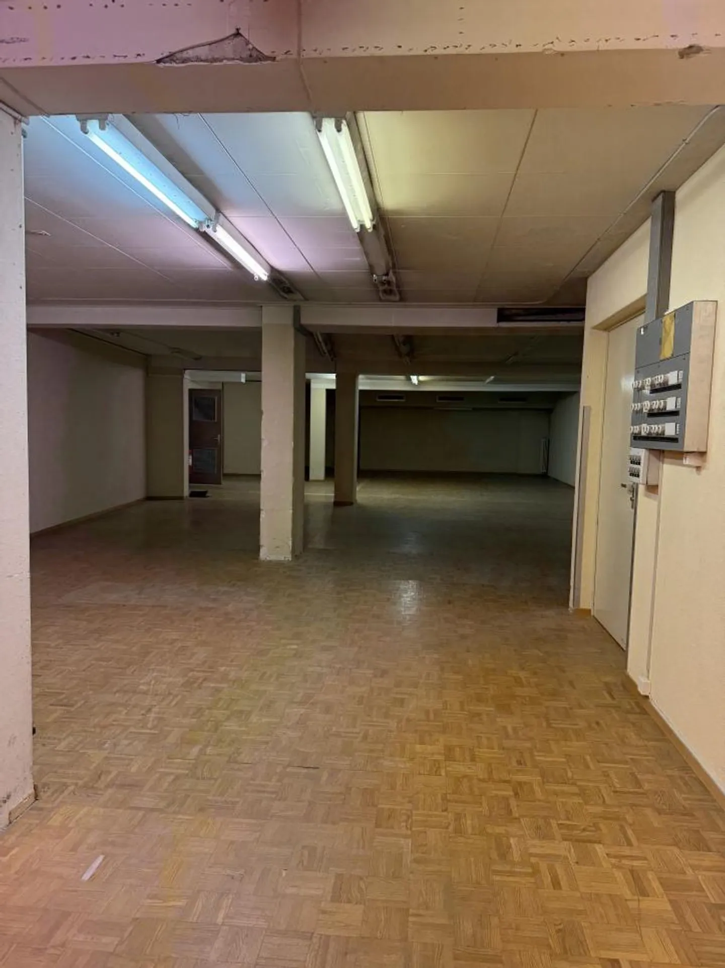 Espace de stockage spacieux - Photo 1 sur 2