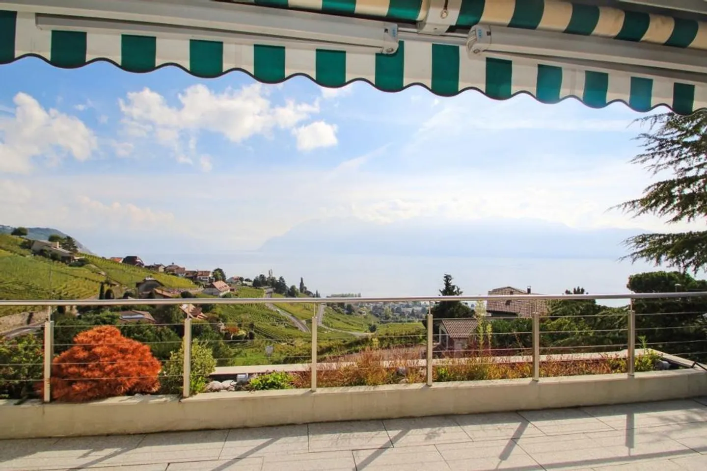 Zwischen See und Weinbergen! - Foto 1 von 11