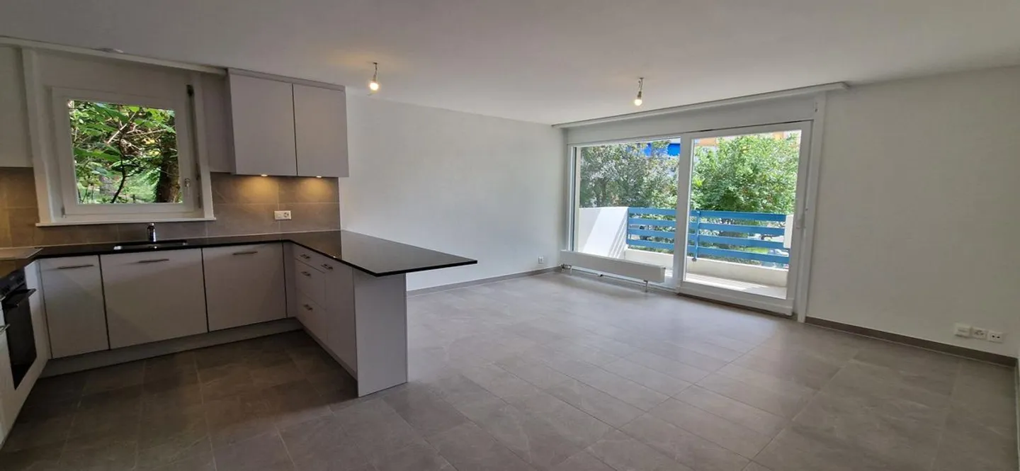 Magnificent 3.5-room apartment fully renovated in Clarens - Photo 2 of 4