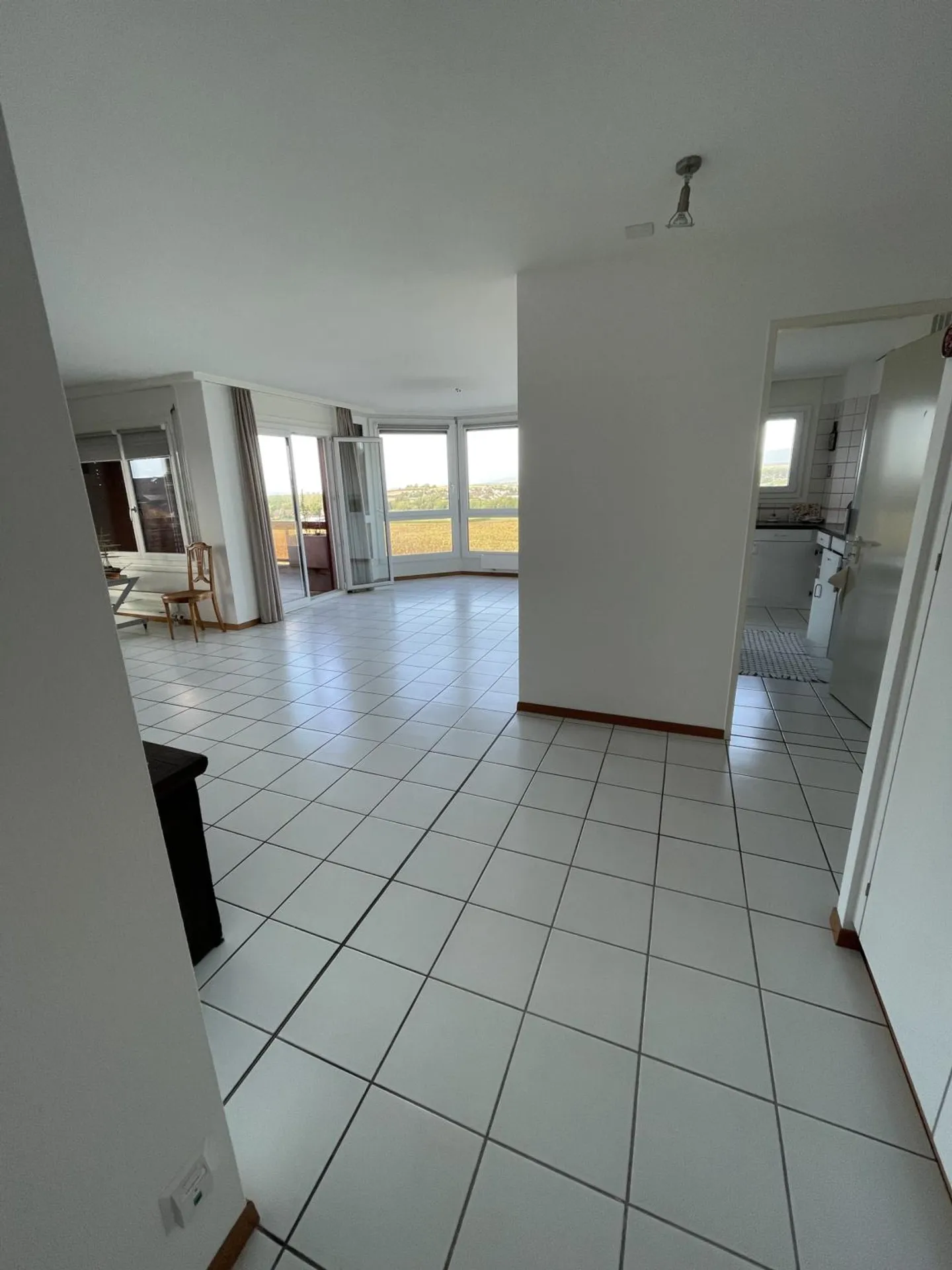 Spacious 5.5-room apartment - Photo 5 of 9