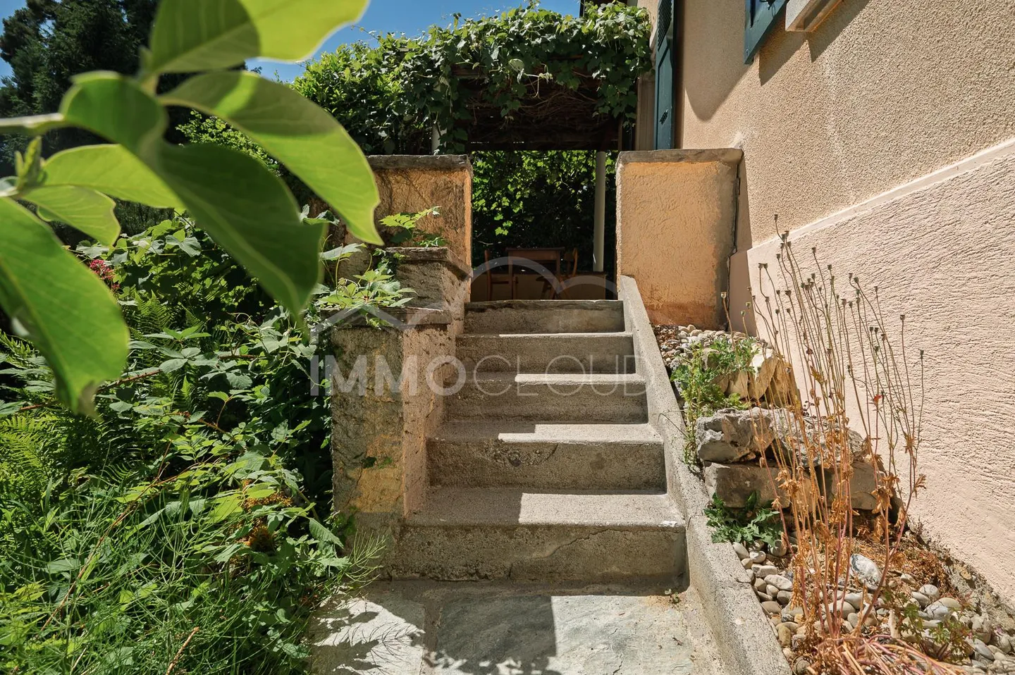 Einzelvilla in Lausanne mit Potenzial - Foto 13 von 13