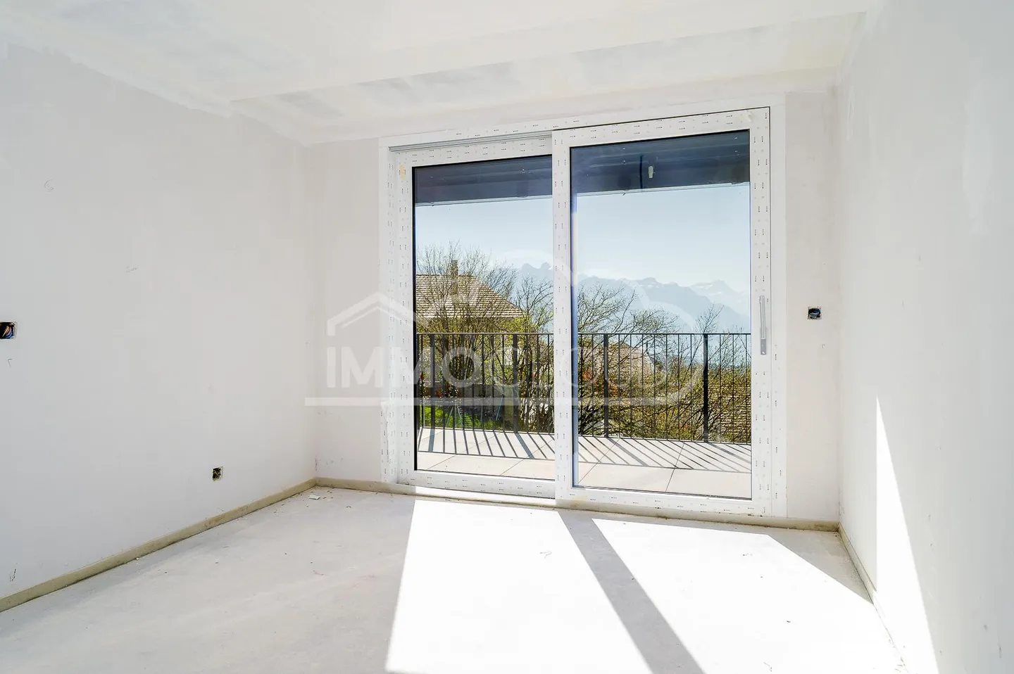 Vista mozzafiato - Appartamento nuovo! - Foto 8 di 10