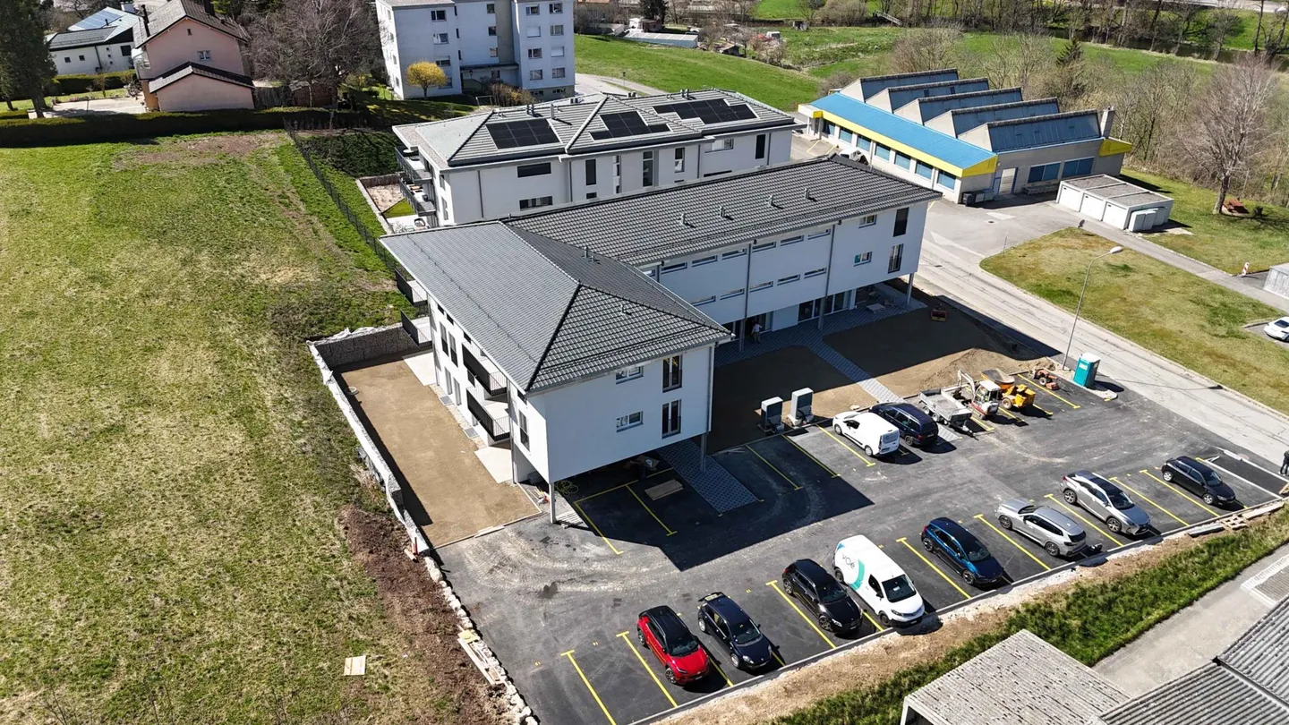 Posti auto esterni o coperti - Foto 1 di 4