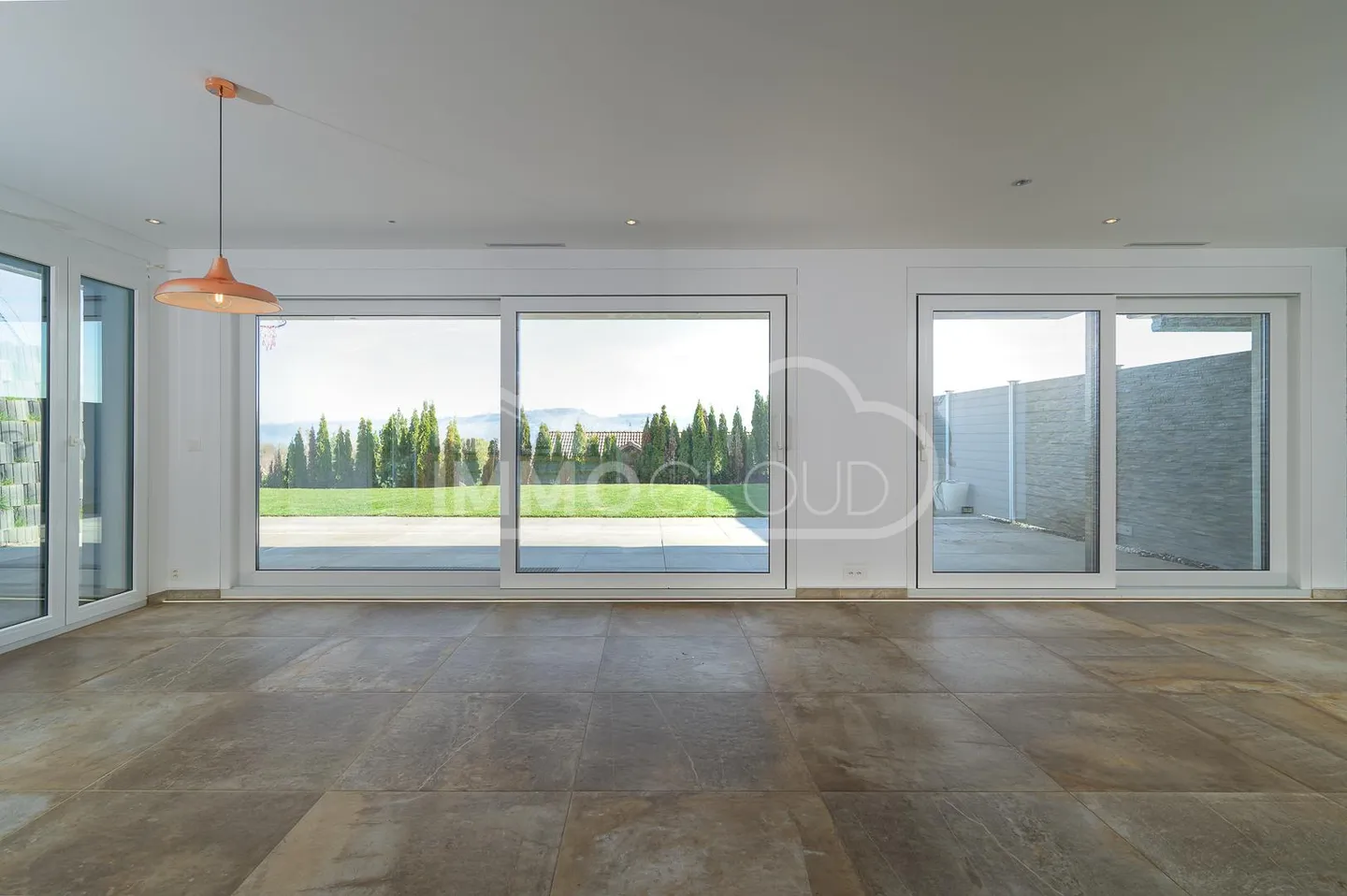 Appartement contemporain avec vue lac - Photo 2 sur 13