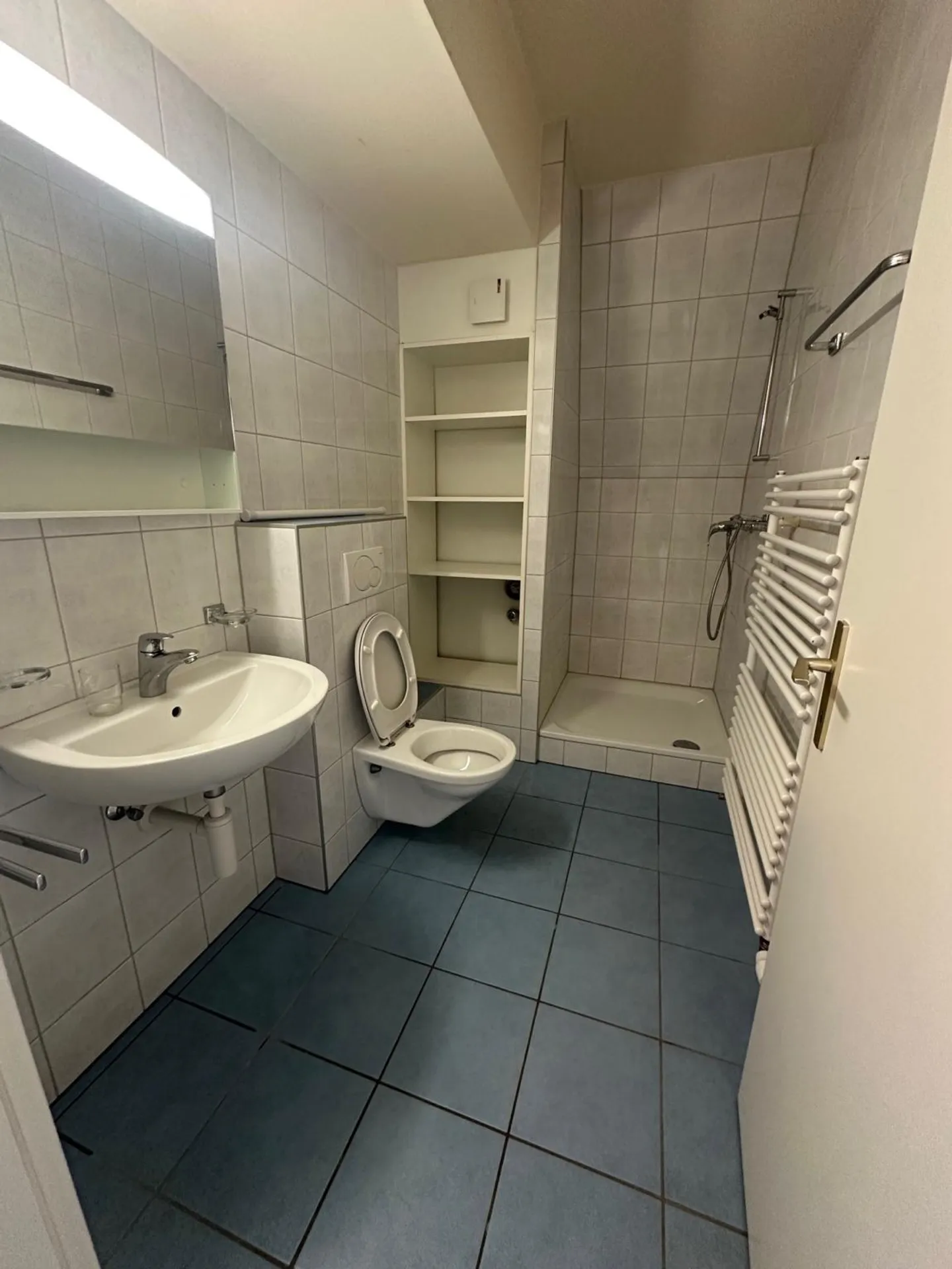 3.5 rooms on the top floor! - Photo 13 of 13
