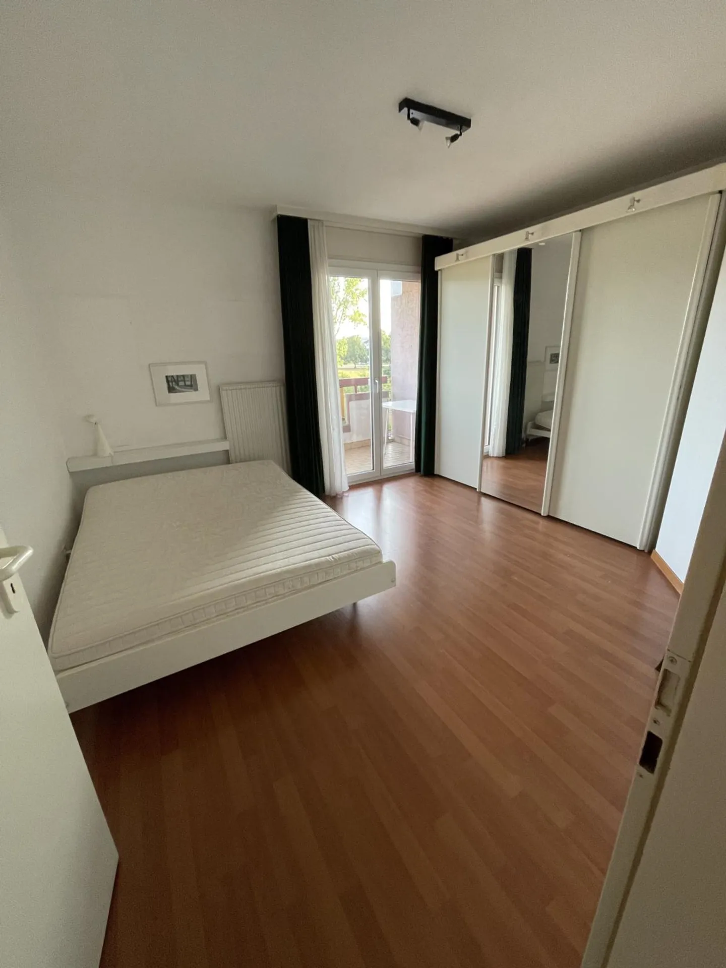 Spacious 5.5-room apartment - Photo 6 of 9