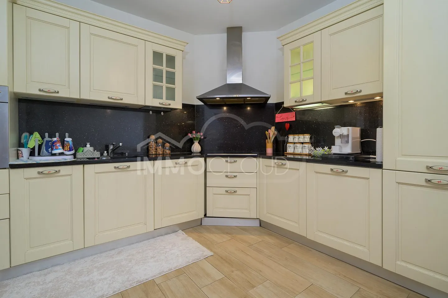 Renovated income property with development reserve - Photo 9 of 13