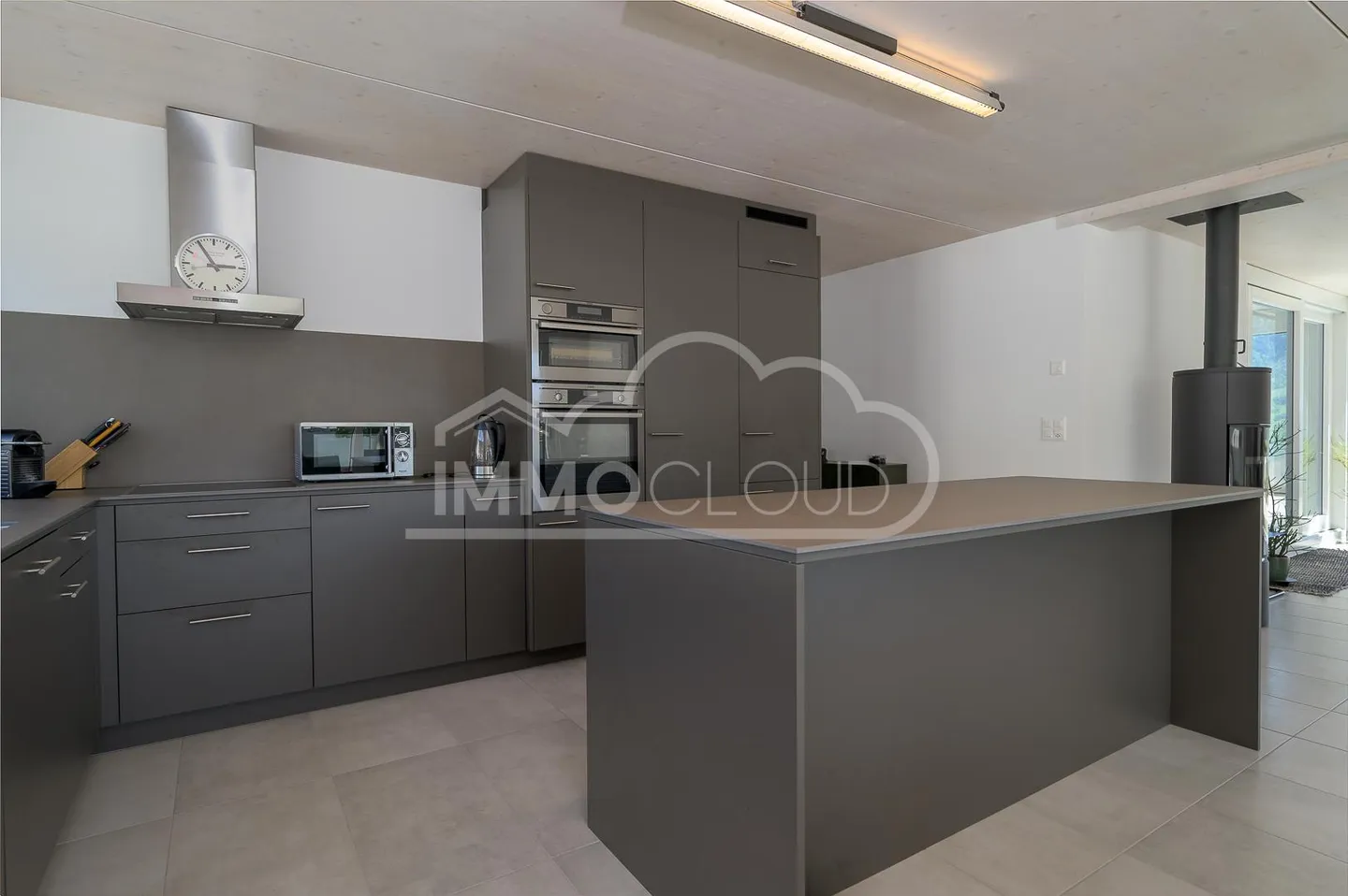 Penthouse in neuwertigem Zustand! Vollständige Privatsphäre - Foto 7 von 13