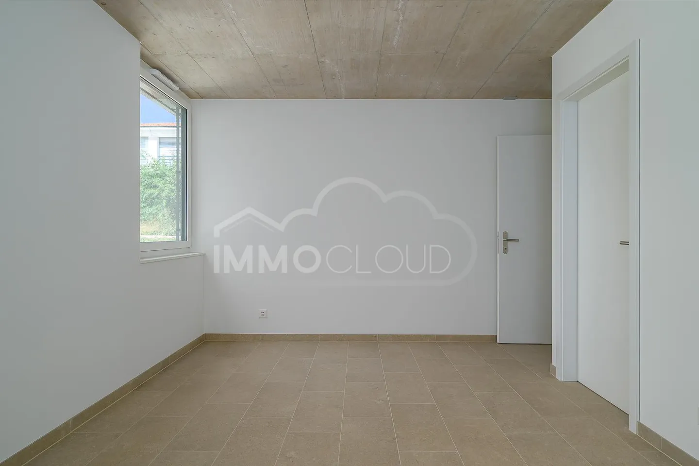 Appartement Charmant avec Vue sur le Lac - Photo 7 sur 13