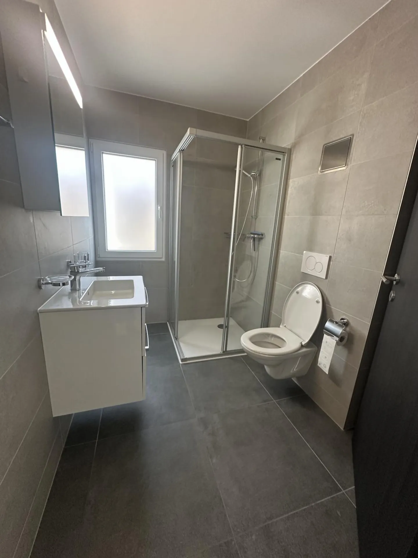 With terrace and garden - Photo 8 of 12