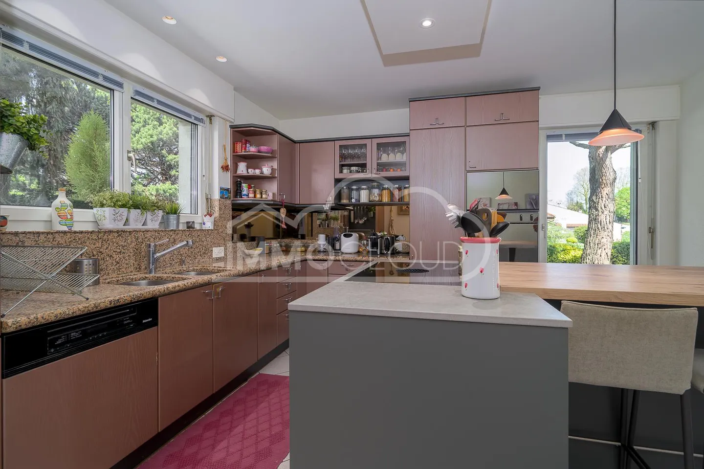 Charming Family Home in Denens - Photo 4 of 11