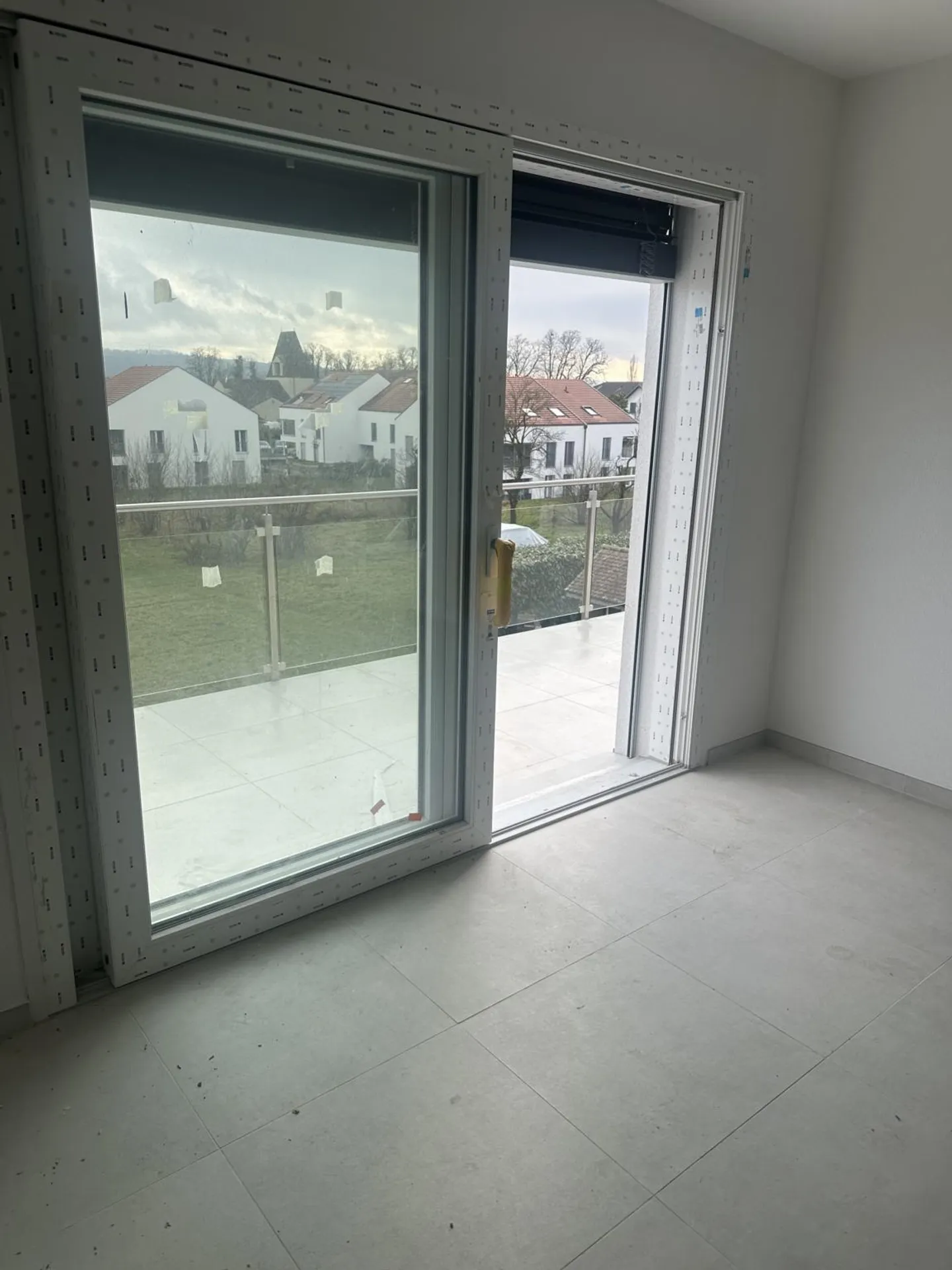 New apartment with balcony! - Photo 6 of 7