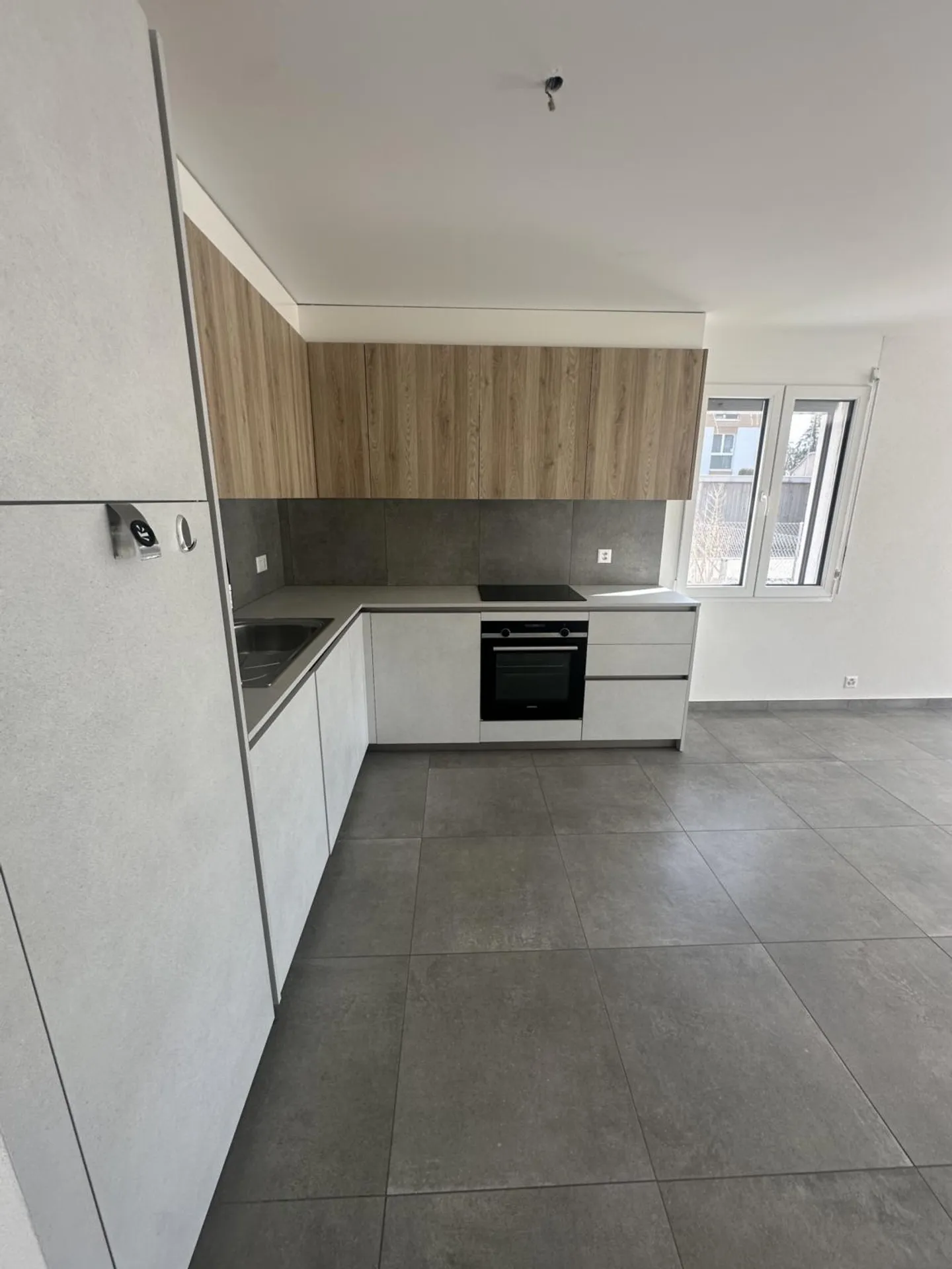 With terrace and garden - Photo 4 of 12