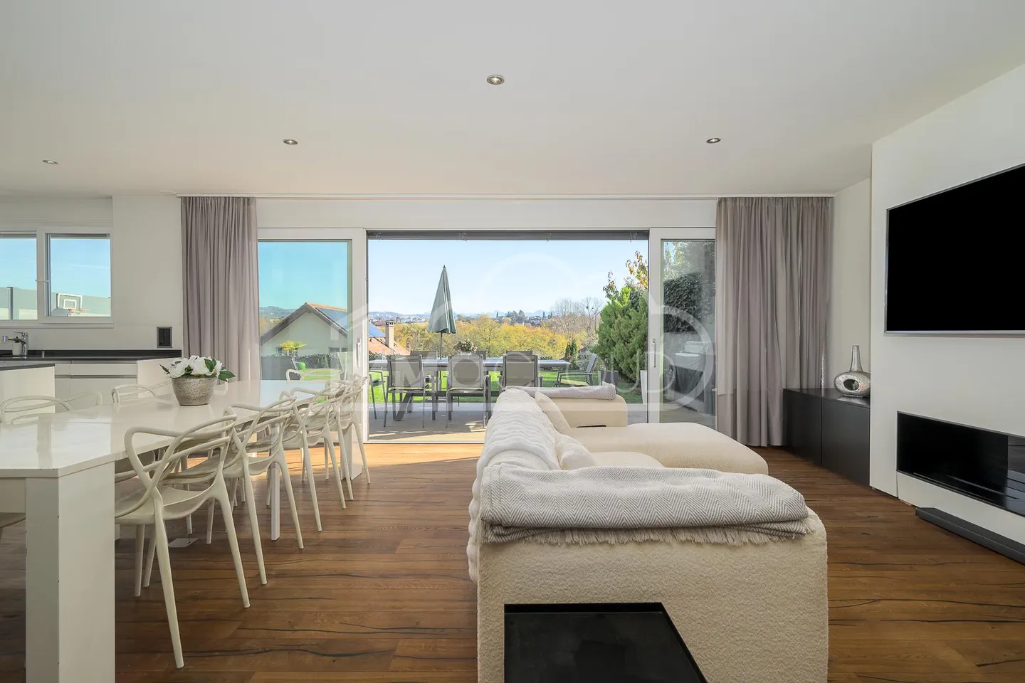 Magnificent duplex with terrace and garden - Photo 1 of 13