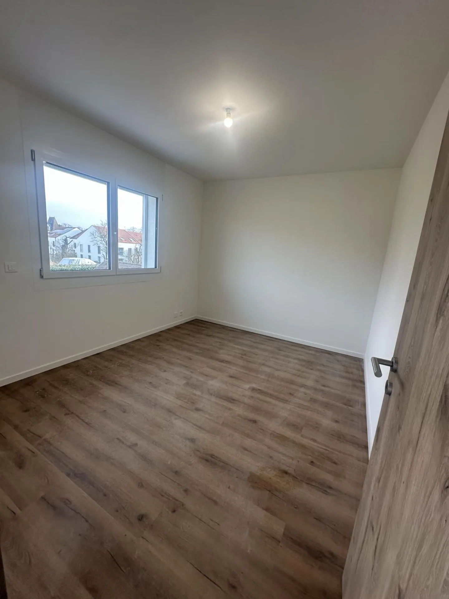 New apartment with balcony! - Photo 7 of 9