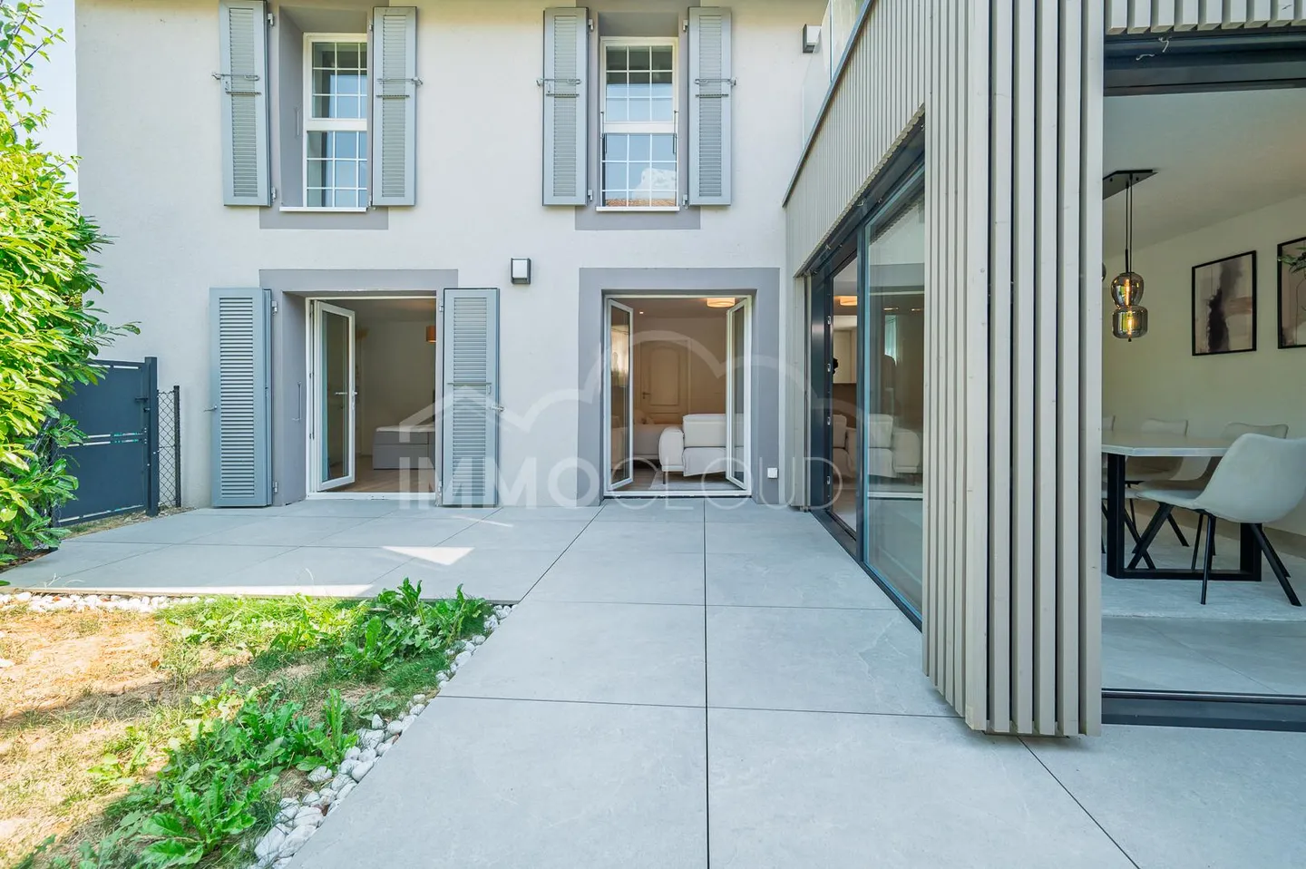Duplex with terrace - Photo 1 of 13