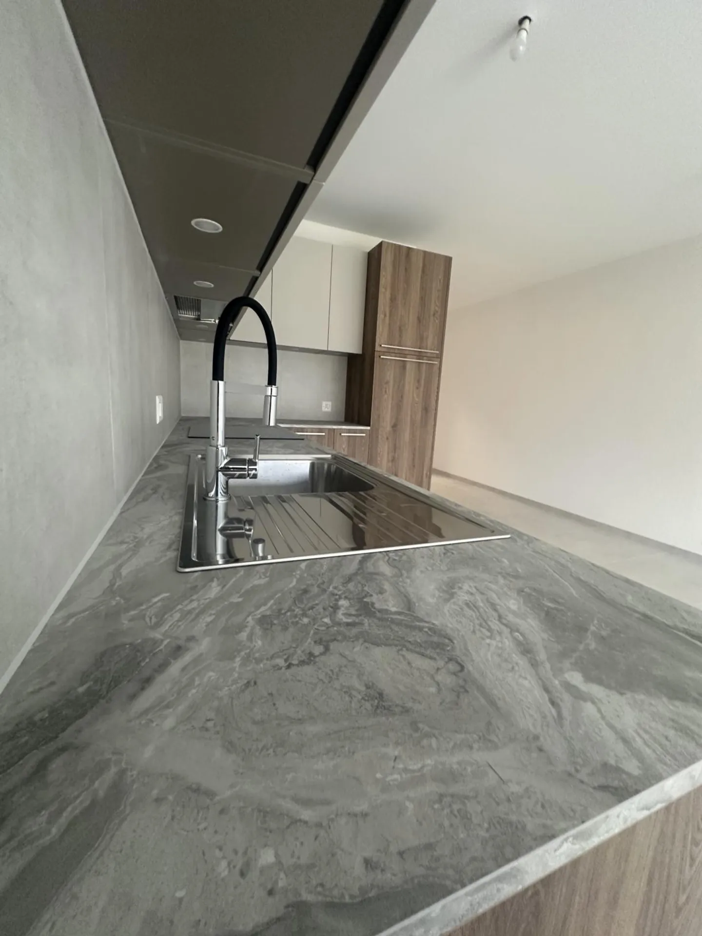 New apartment with balcony! - Photo 4 of 9