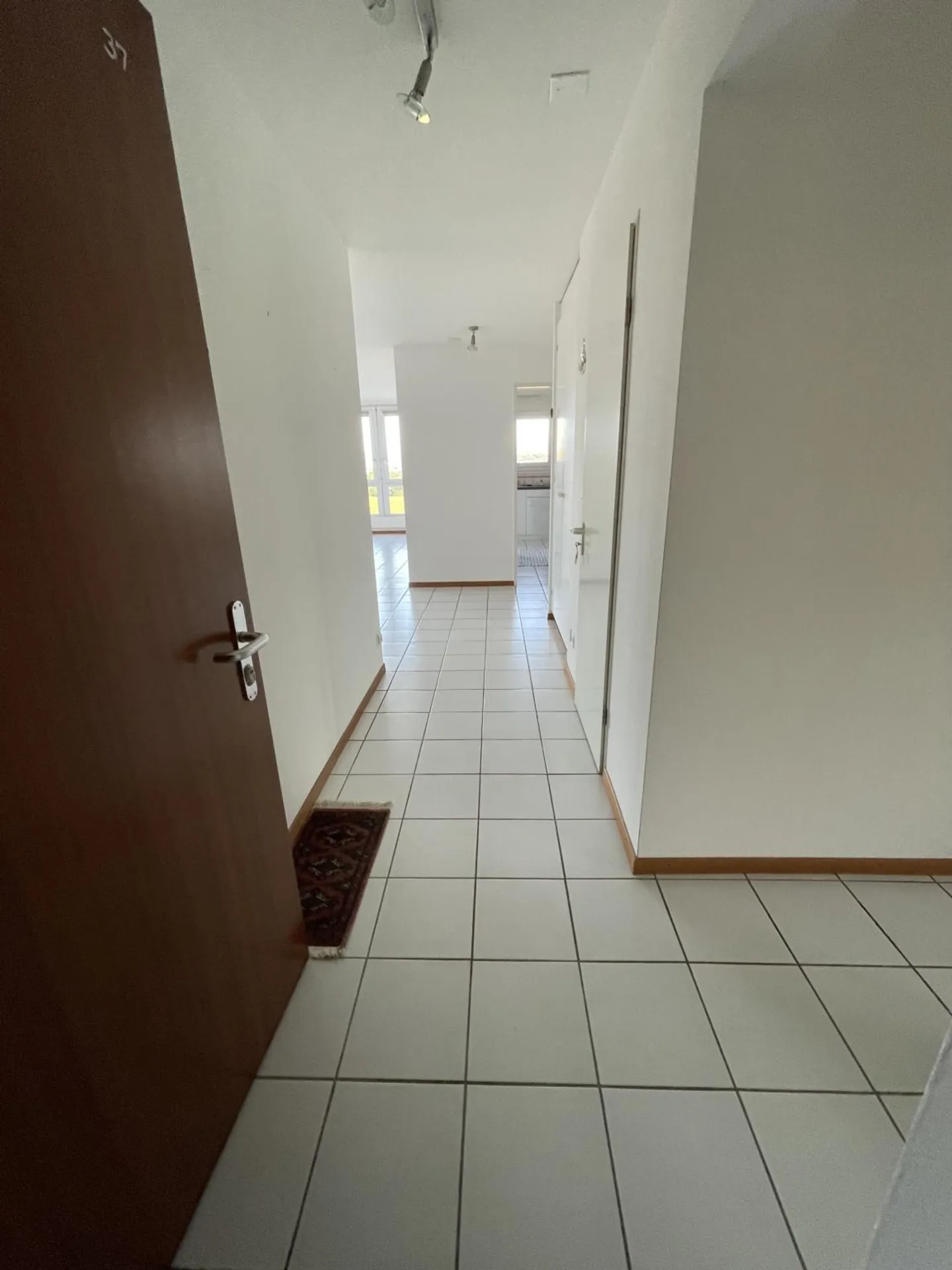 Spacious 5.5-room apartment - Photo 4 of 9