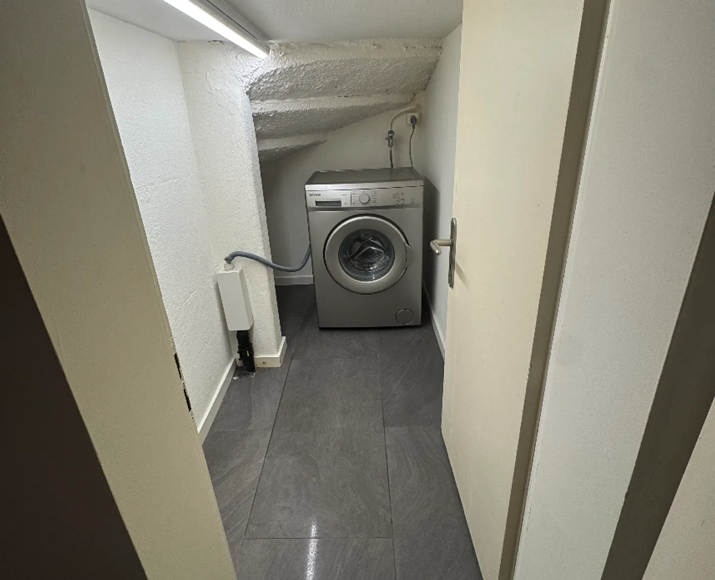 Studio disponible de suite - Photo 3 sur 6