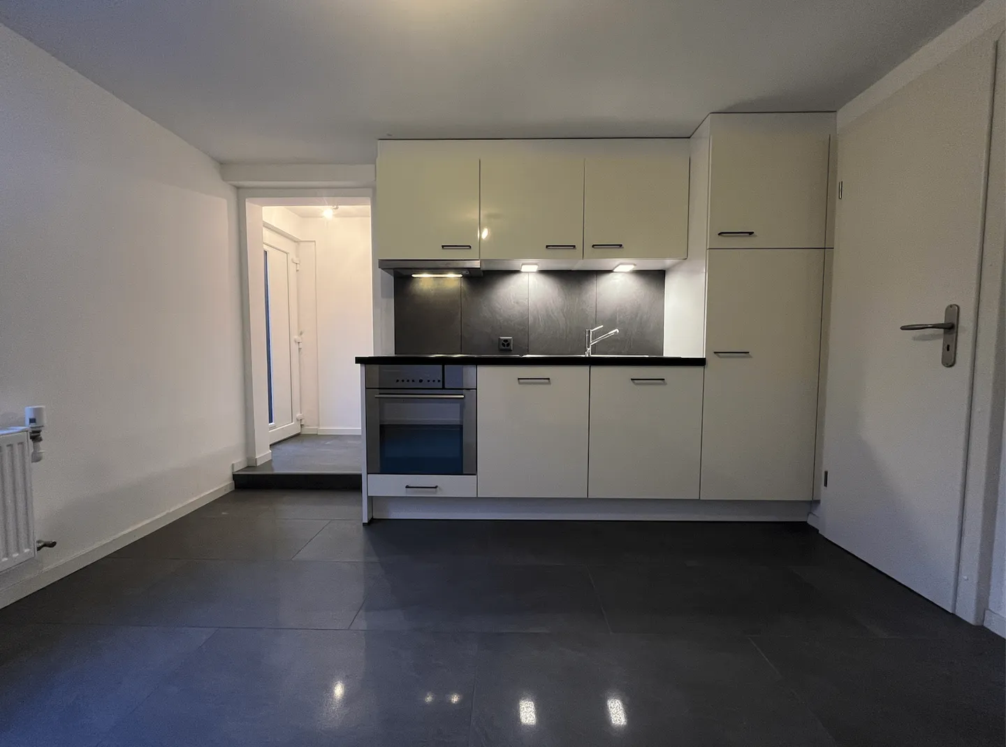 Studio disponible de suite - Photo 1 sur 6