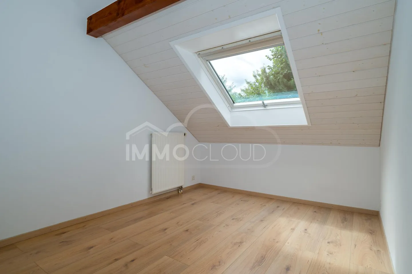Einzelvilla in Lausanne mit Potenzial - Foto 8 von 13
