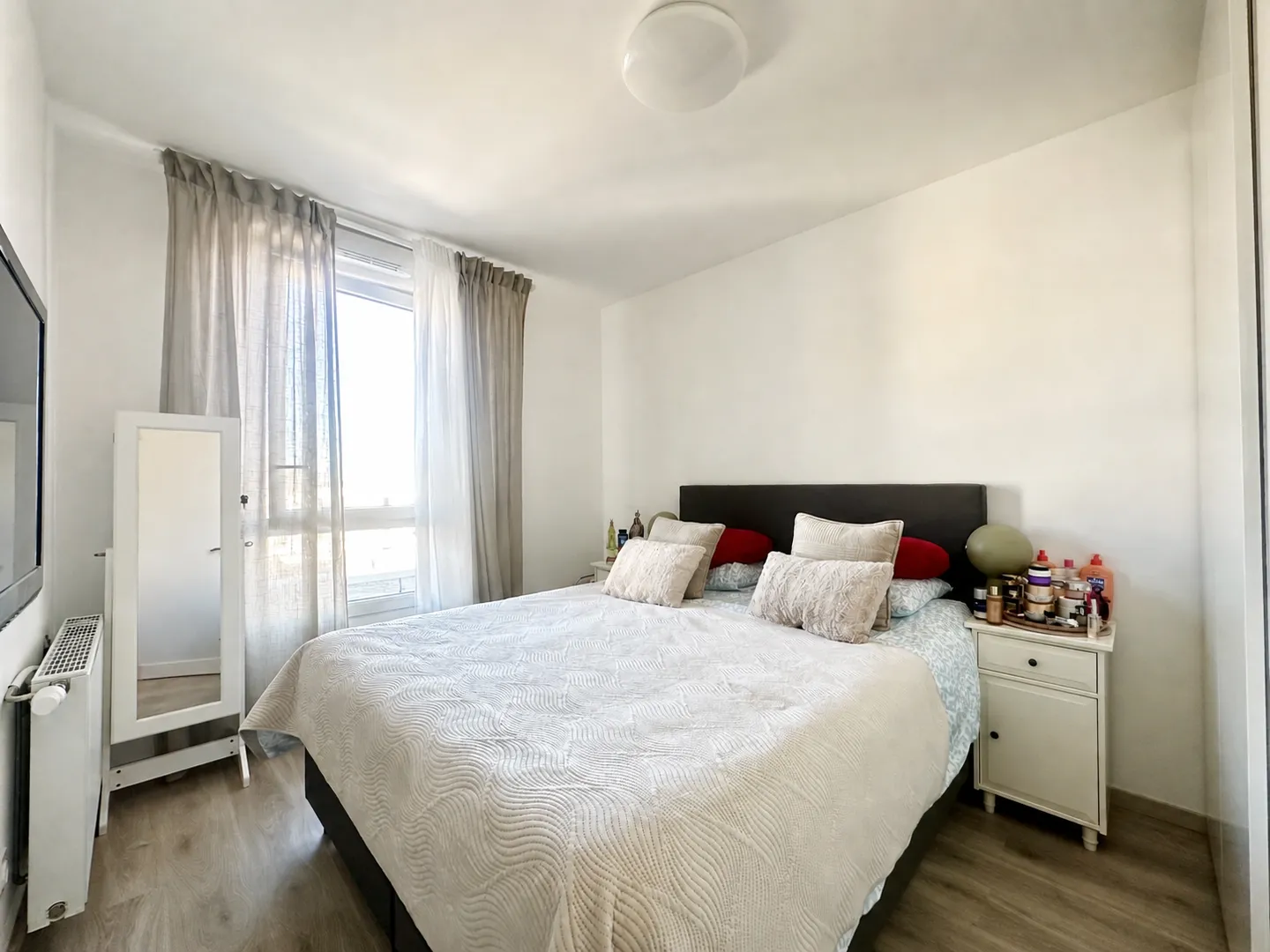 Large family apartment? Cessy, near the border - Photo 6 of 7