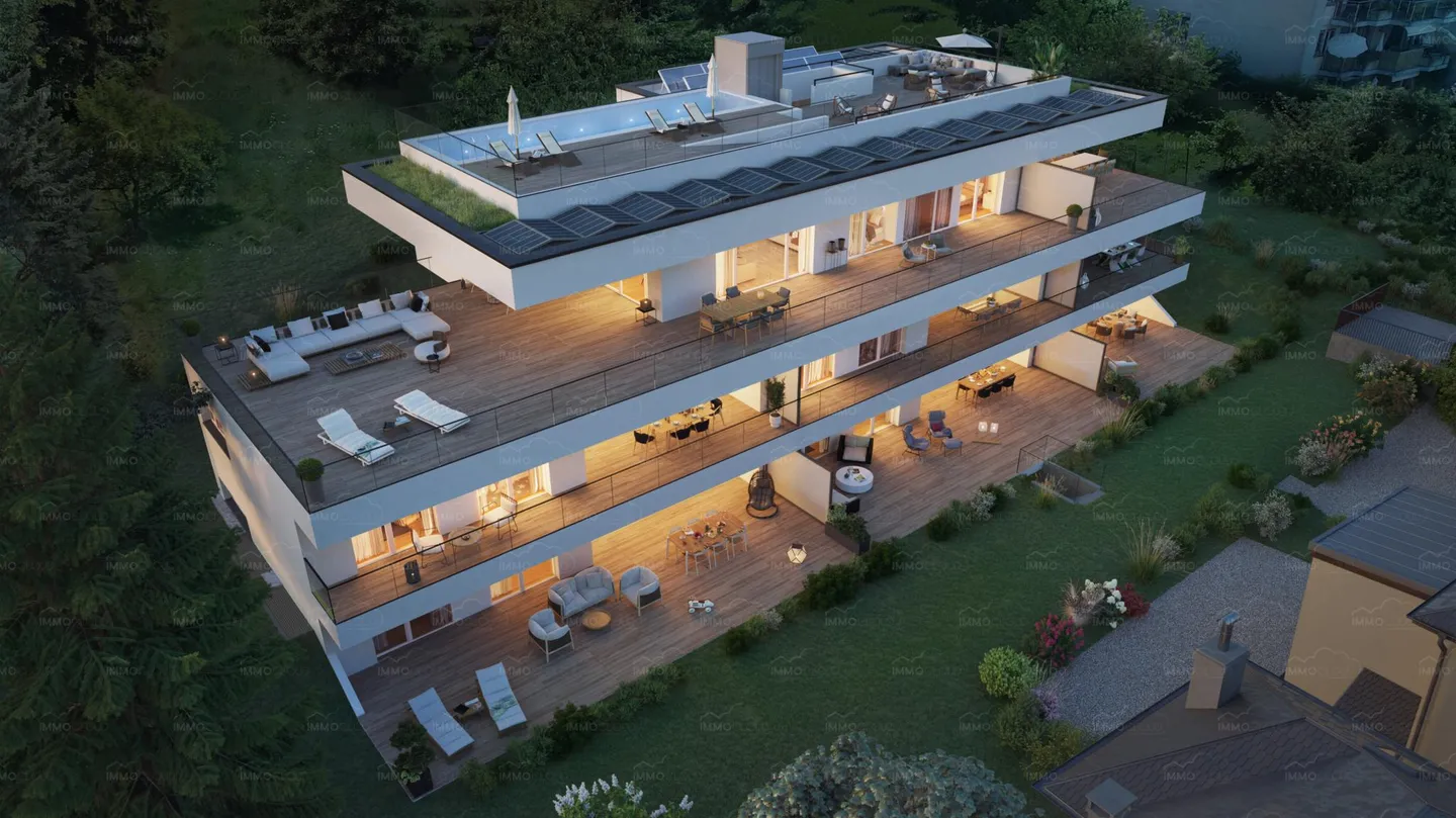 Luxury Apartment with Terrace - Photo 9 of 11